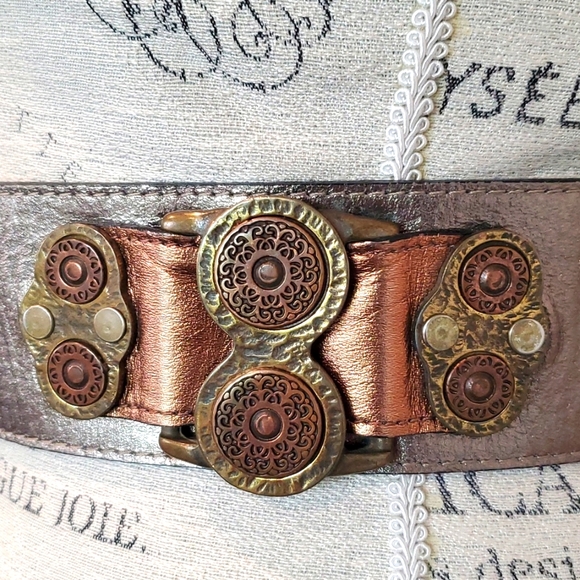 Vintage leather belt - Picture 6 of 12